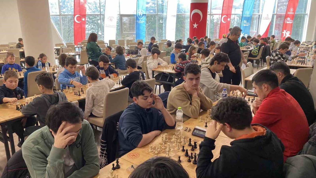 Kastamonu'da Çalışan Gazeteciler Günü satranç turnuvasıyla kutlandı