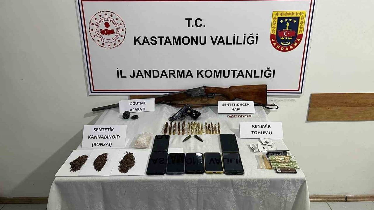 Kastamonu'da jandarma uyuşturucu operasyonu: 4 tutuklama