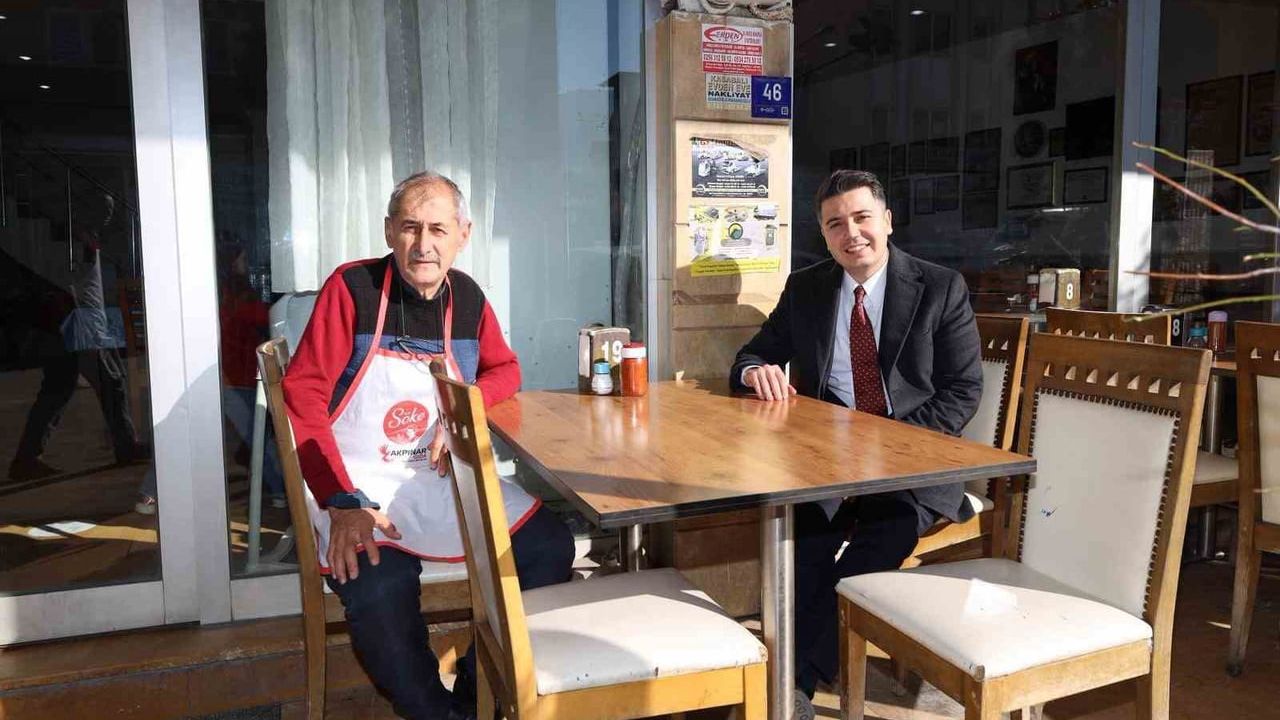 Kaymakam Gündoğdu Karacasu Çarşı Esnafını Ziyaret Etti