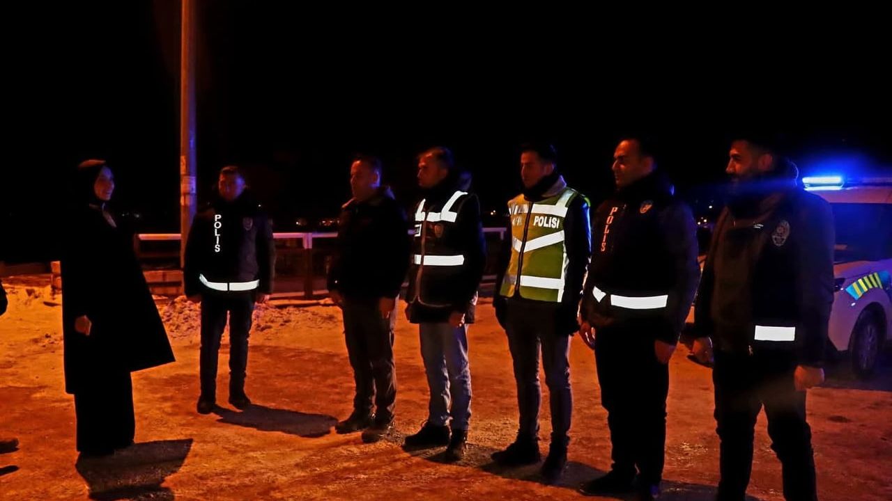 Kaymakam Neslihan Kısa Duman’dan yılbaşı gecesi güvenlik personeline ziyaret