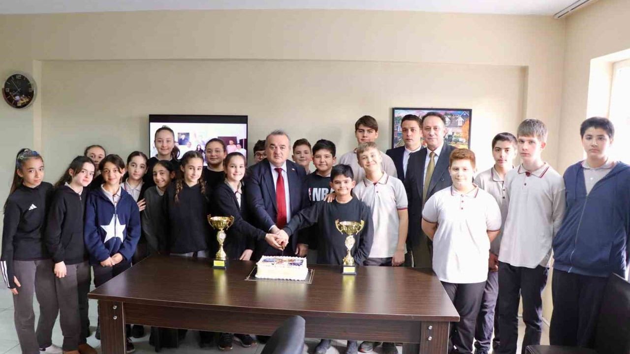 Kaymakam Öztürk Bozüyük’te okulları yerinde inceledi