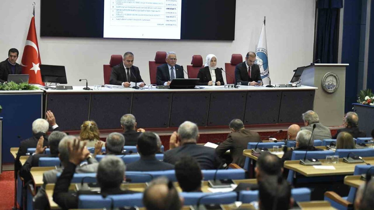 Kayseri Büyükşehir’de 2025’te Yoğun Meclis, Encümen ve Evrak Faaliyetleri