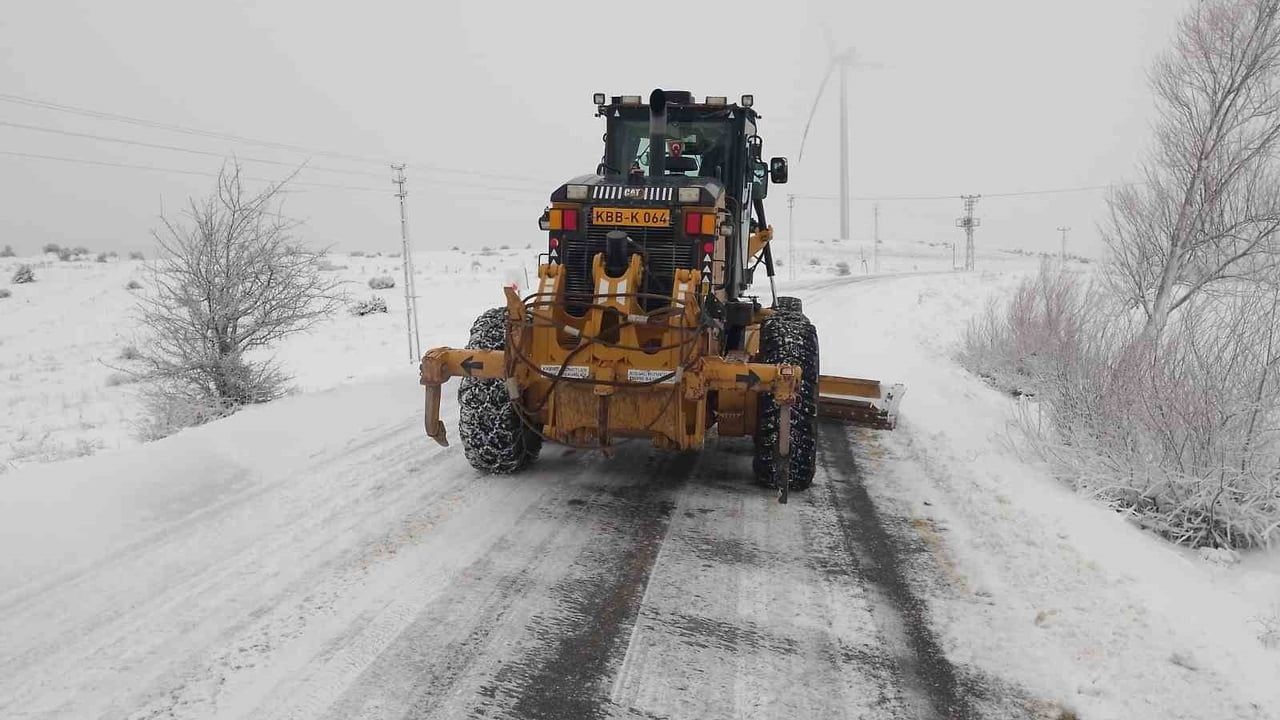 Kayseri'de 149 mahallede ulaşım çalışmaları sürüyor
