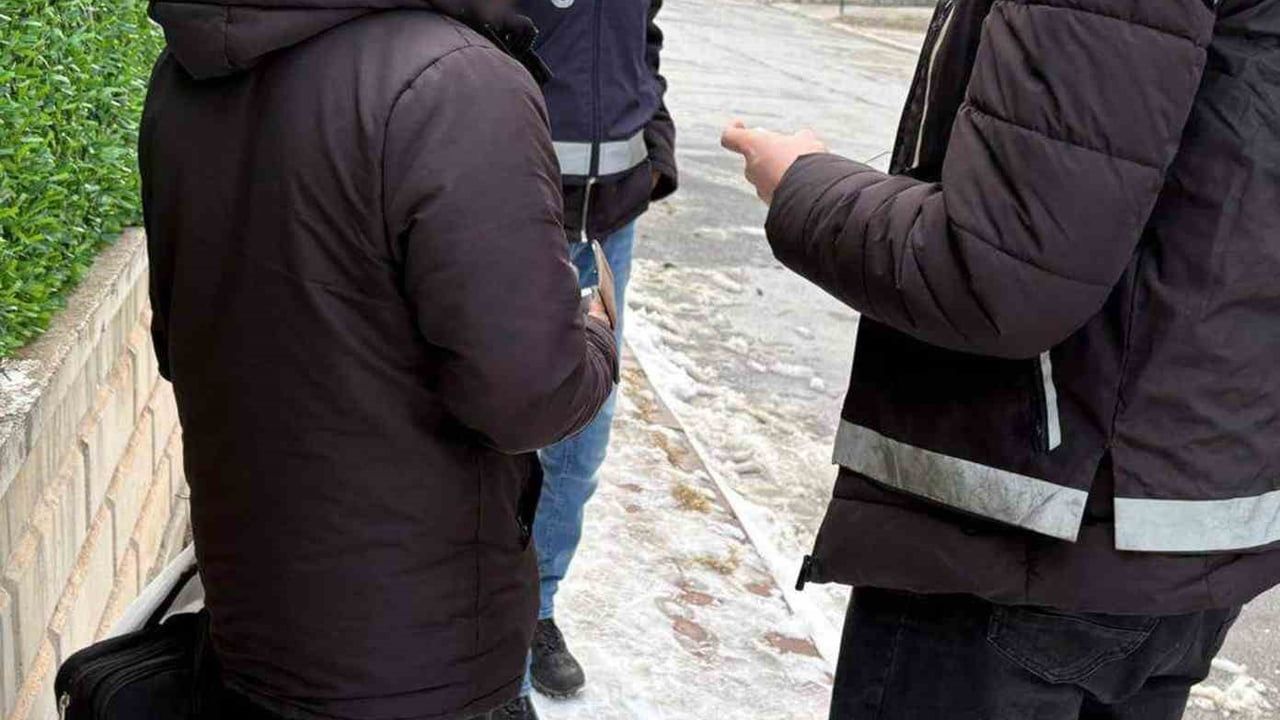 Kayseri'de 'Narko-Okul' uygulaması: 4 araç, 12 kişi sorgulandı