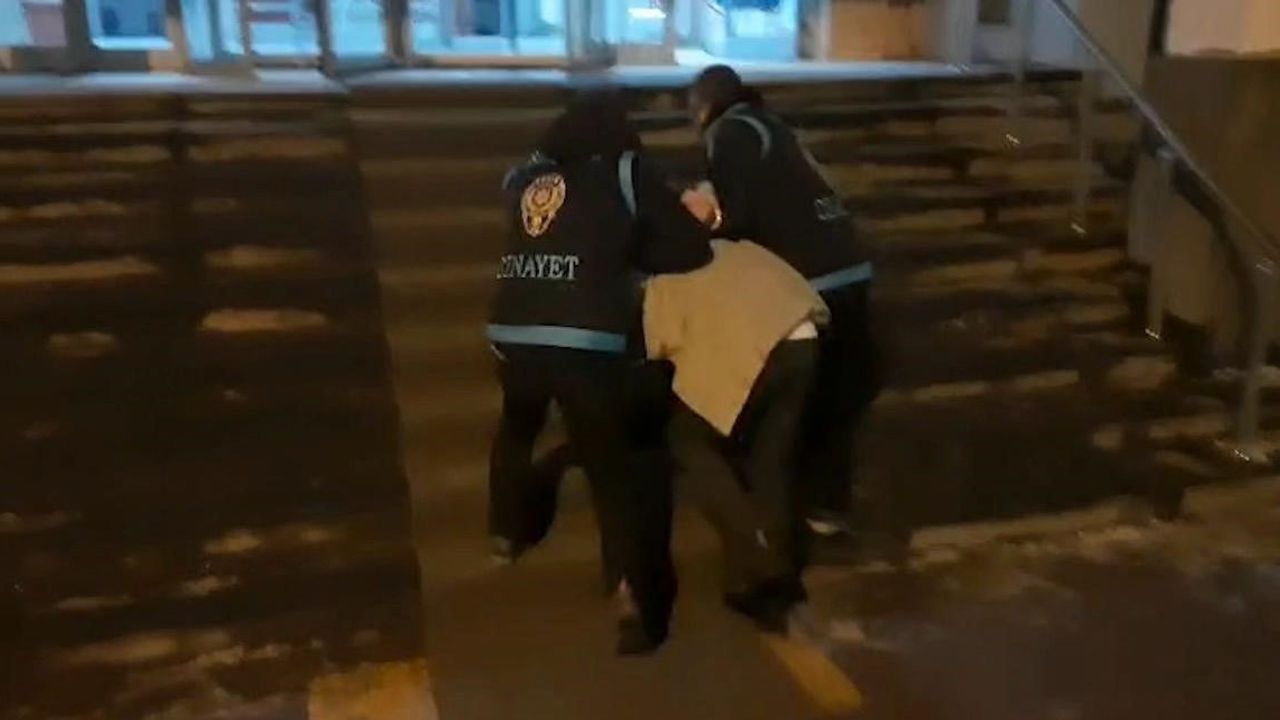 Kayseri'de polise çarpıp kaçan sürücü olay yerinde yakalandı, tutuklandı