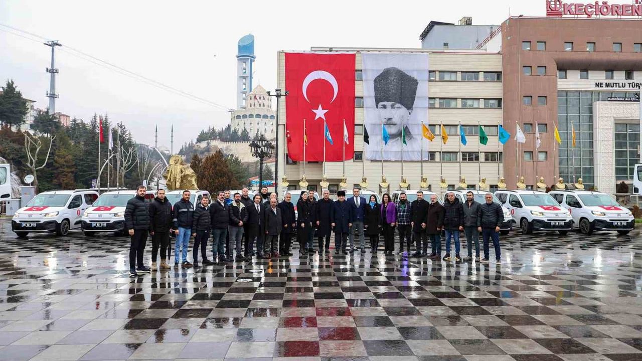 Keçiören Belediyesi 15 Yeni Araçla Filoyu Genişletti