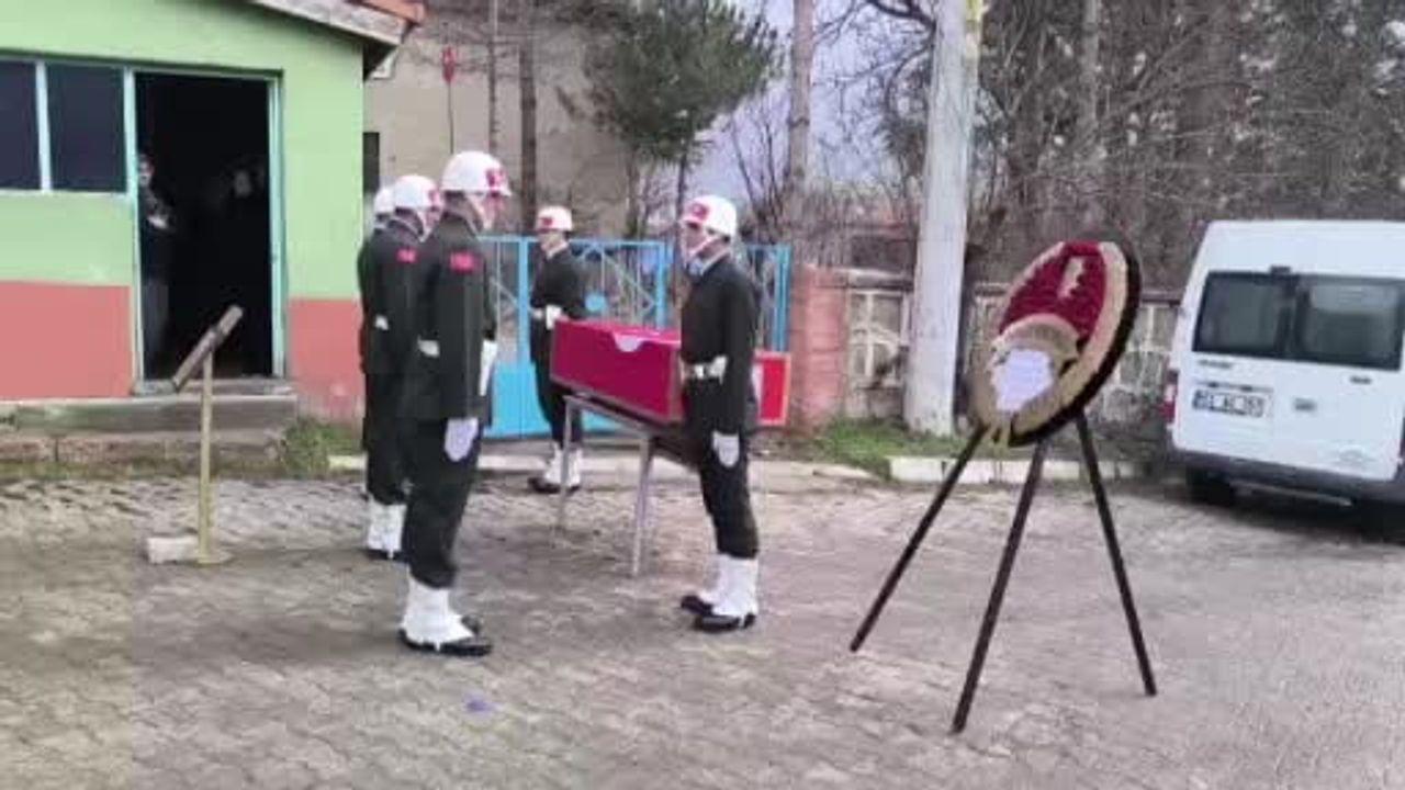 Kıbrıs Gazisi Mustafa Altın Askeri Törenle Toprağa Verildi