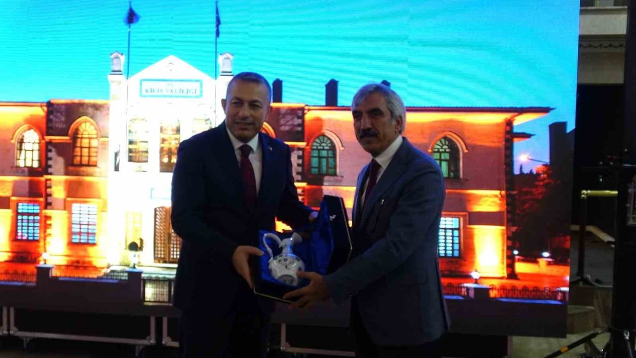 Kilis'te Vali Tahir Şahin için veda yemeği