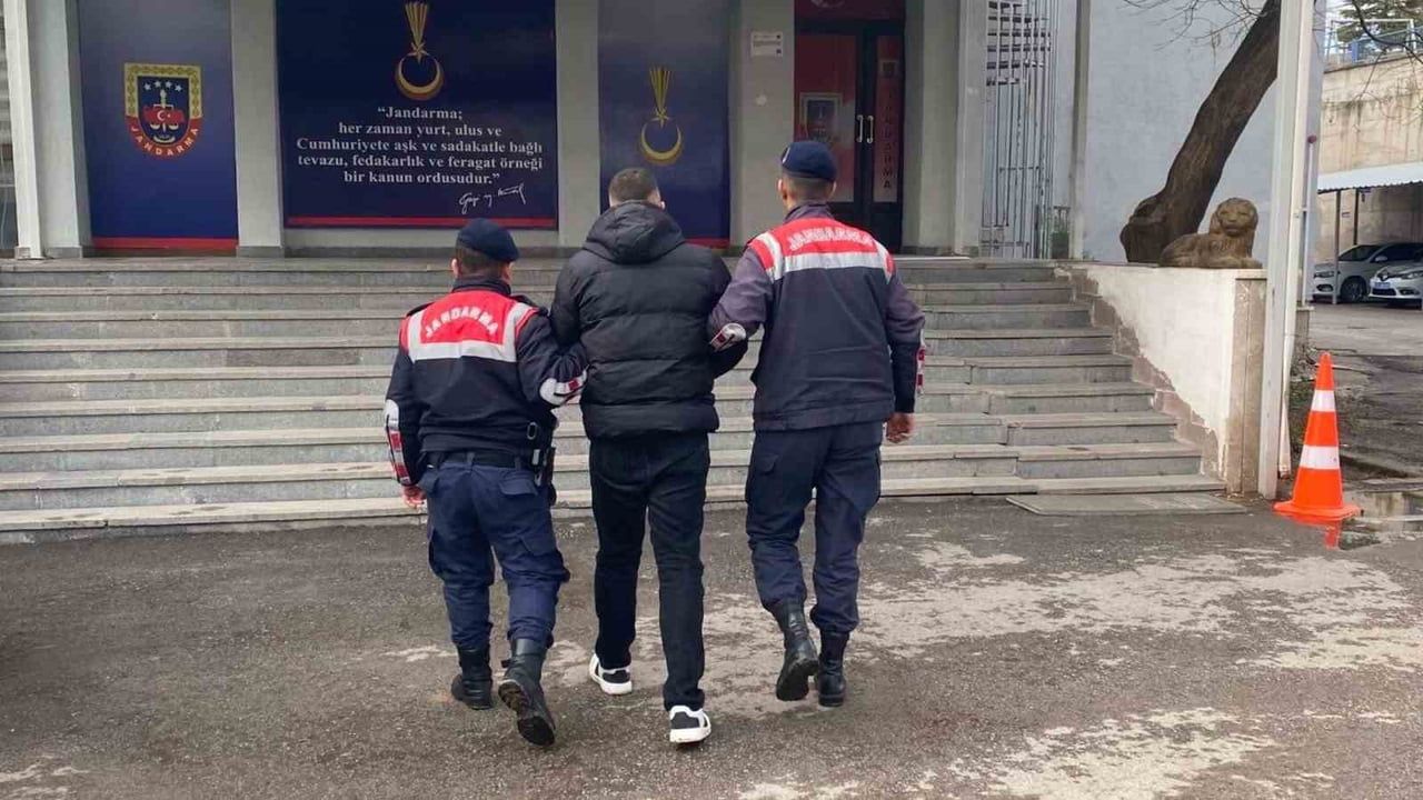 Kırıkkale'de 2 firari hükümlü jandarma tarafından yakalandı