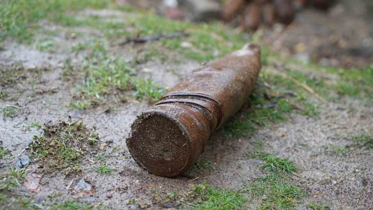 Kırıkkale’de bahçede bulunan 11 top mermisi muhafaza altına alındı