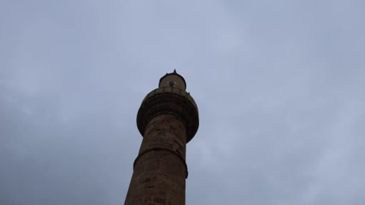 Kırşehir’de Tarihi Kapucu Camii Güvercinlerin Meskeni