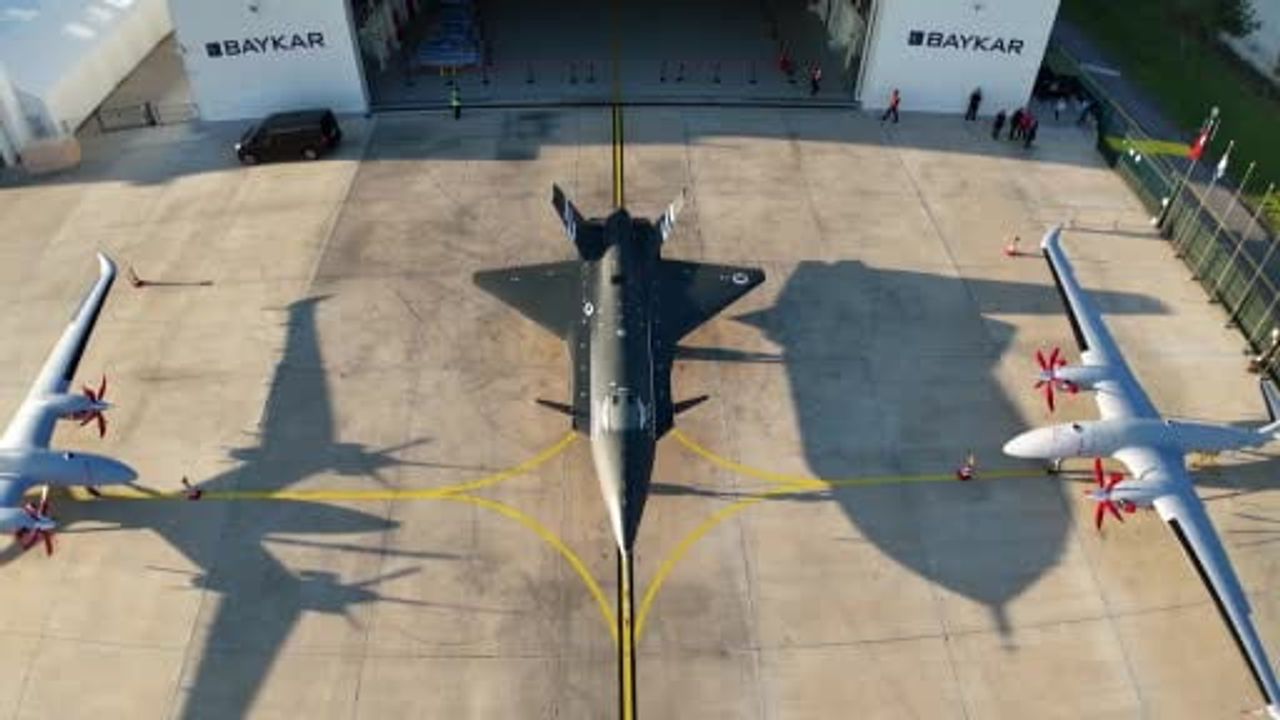 KIZILELMA ve AKINCI TİHA testleri Baykar Çorlu merkezinde sürüyor