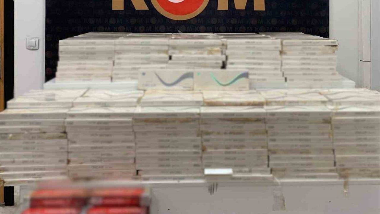 Kızıltepe'de 2 tırda 7 bin 100 paket kaçak sigara bulundu