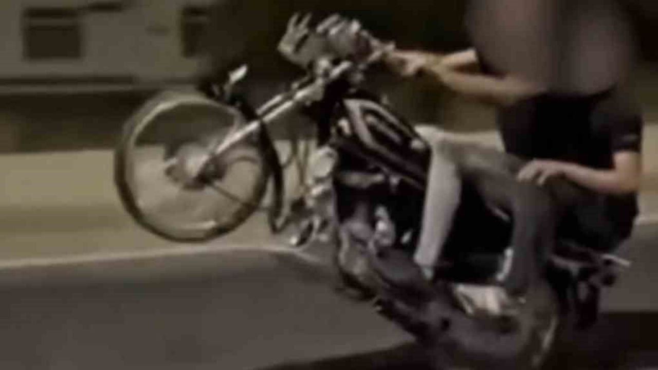 Kızıltepe'de tek tekerle giden motosiklet sürücüsü yakalandı