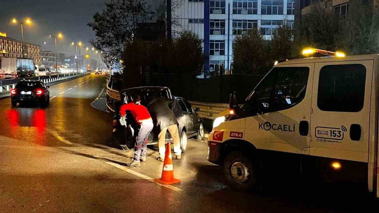Kocaeli Büyükşehir ekipleri trafik kazasına anında müdahale etti
