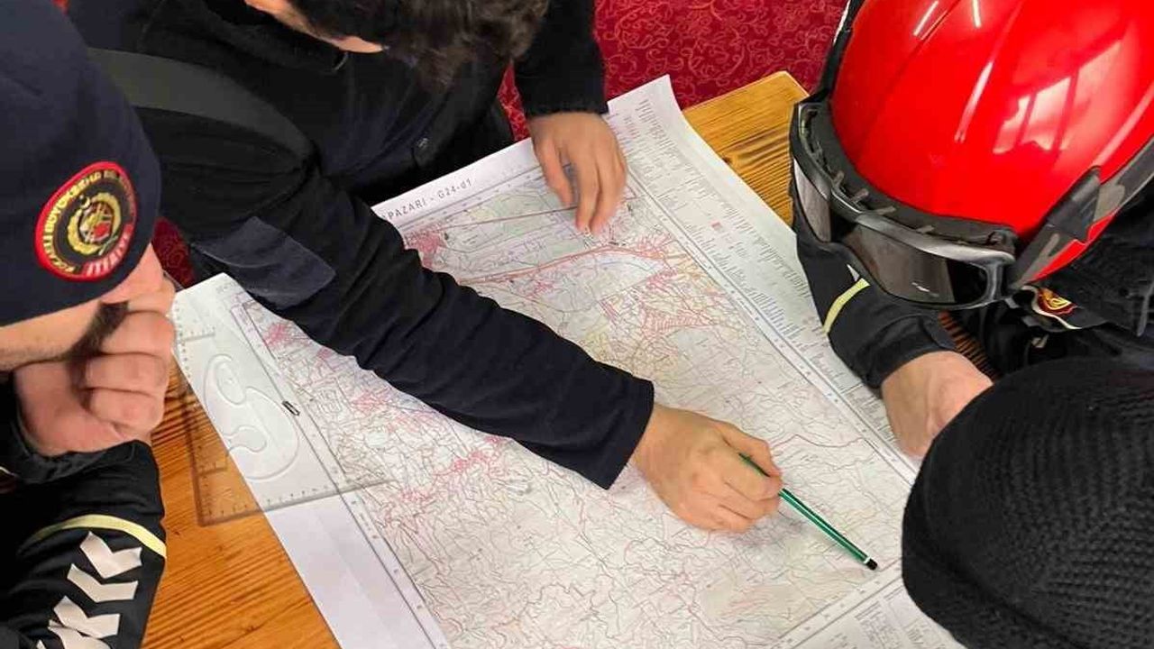 Kocaeli Büyükşehir İtfaiyesi Kuzuyayla ve Aytepe'de Zorlu Kış Tatbikatı