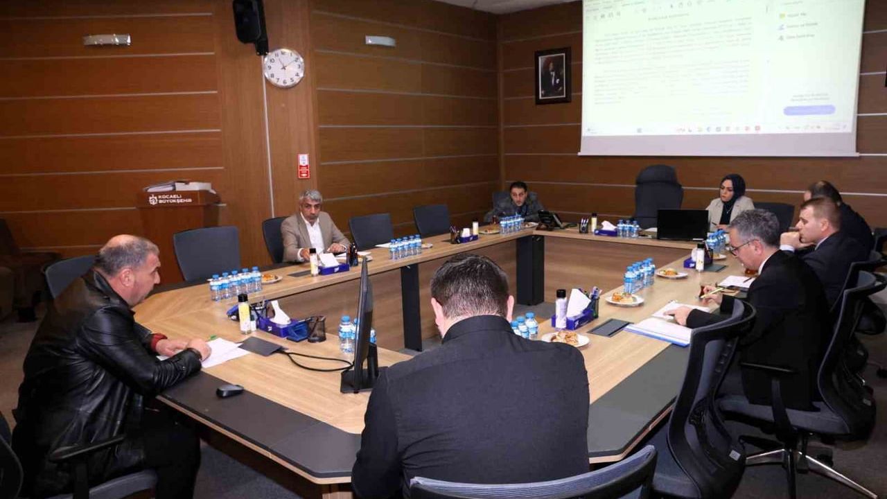 Kocaeli'de 164 toplu taşıma sürücüsüne 484 bin 292 lira ceza