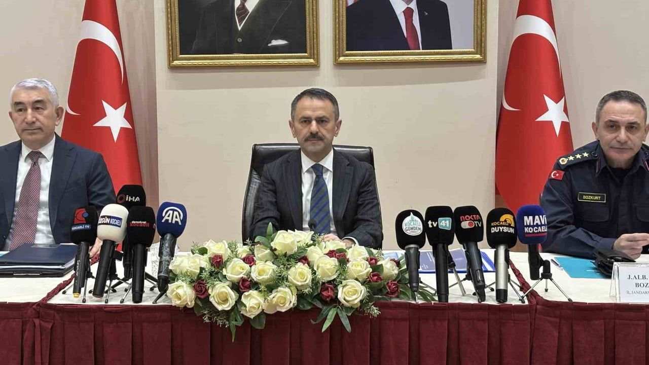 Kocaeli'de 2025'te 4.635 hükümlü yakalandı, terör ve uyuşturucu operasyonlarında önemli sonuçlar