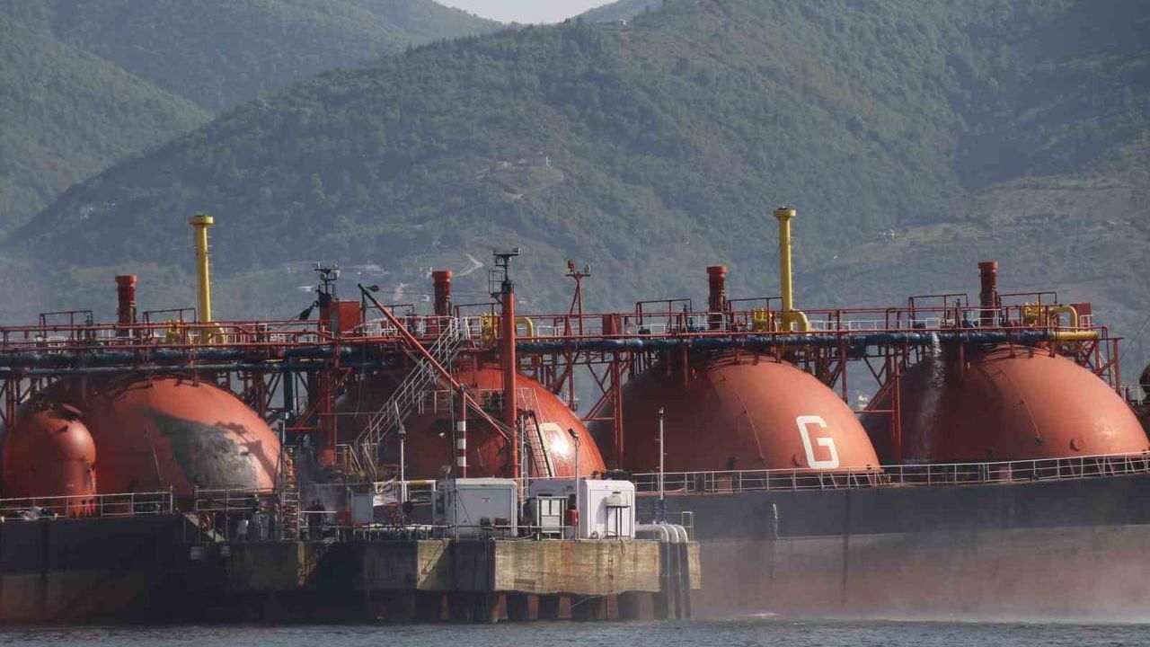 Kocaeli’de LPG tankerindeki yangın davasında 8 sanık için 15 yıla kadar hapis istemi