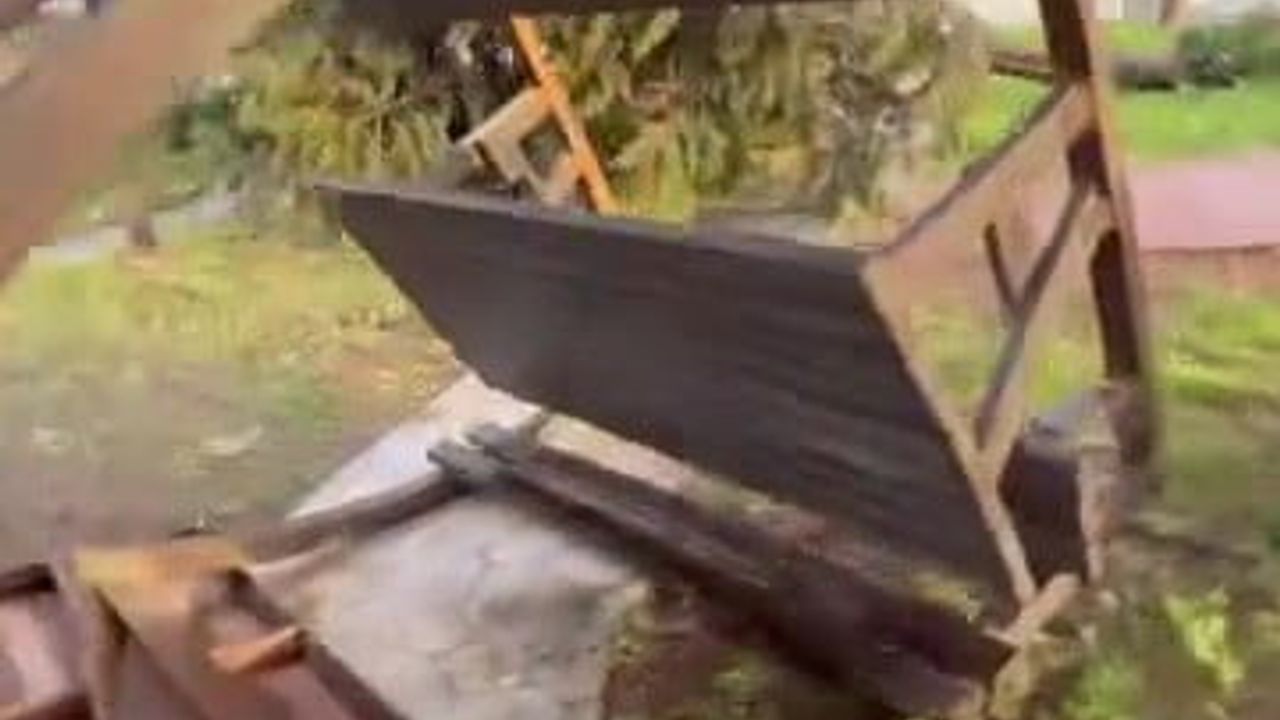 Kocaeli lodos sonrası karanlığa gömüldü: Elektrik kesintileri ve tepkiler