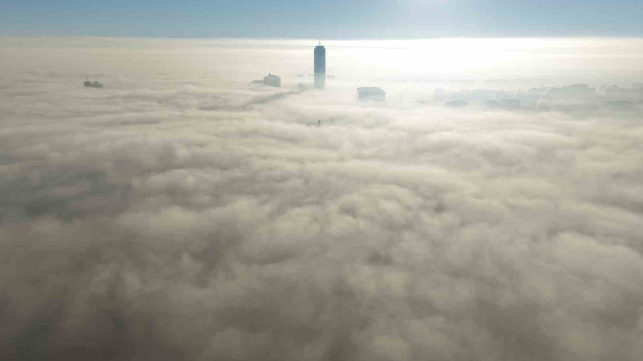 Konya'da Sabah Sisleri Dron ile Görüntülendi