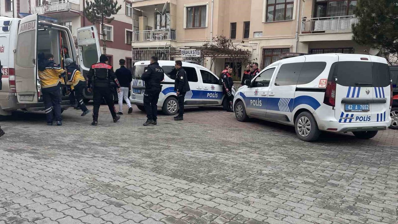 Konya'da tüfeğini temizlerken kazara kolundan yaralanan yaşlı adam hastaneye kaldırıldı