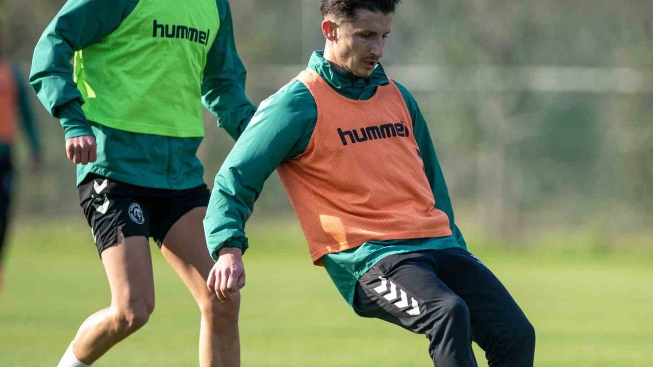 Konyaspor Antalya kampında dördüncü günün ilk antrenmanını tamamladı
