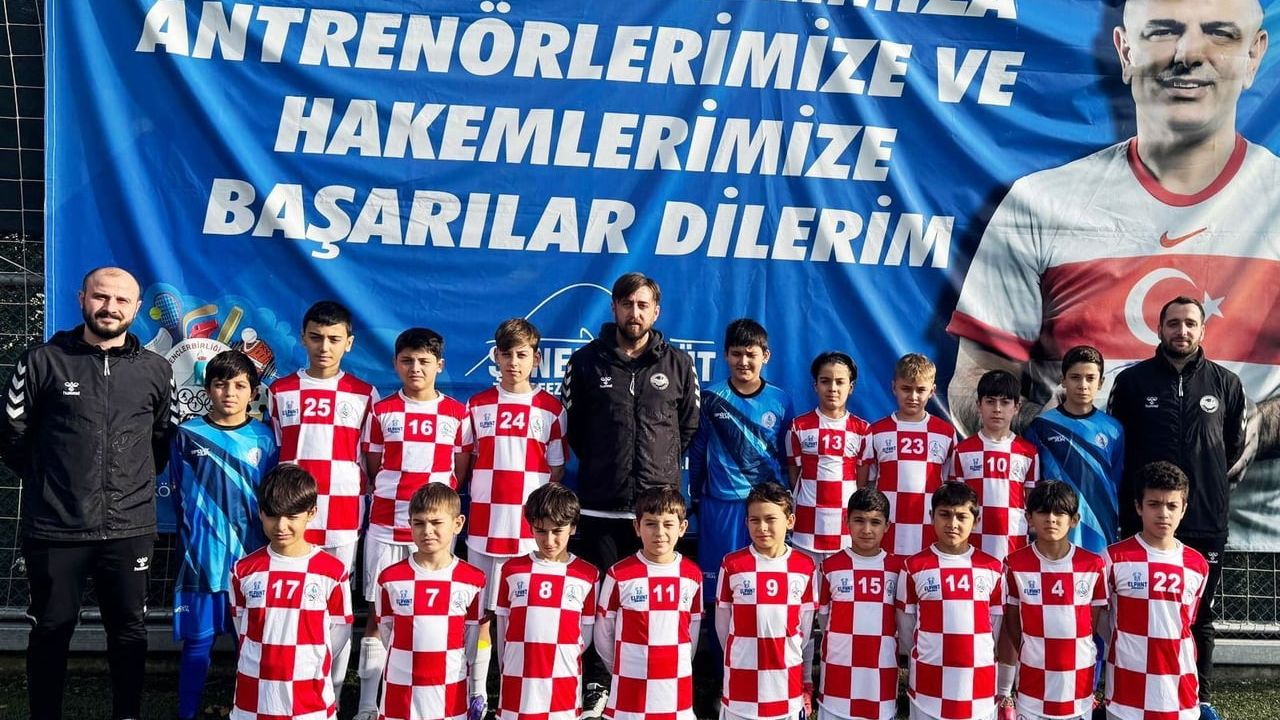 Körfez Gençlerbirliği altyapısında U-12 ve U-14 çifte şampiyonluk