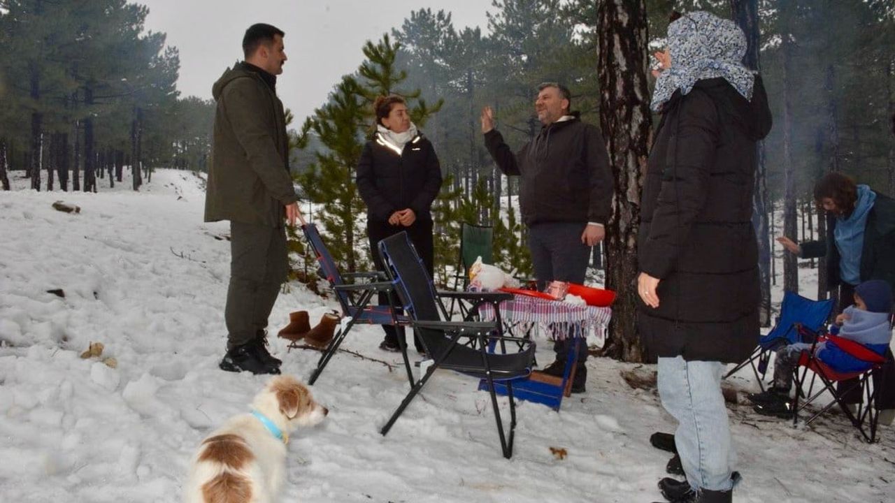 Köyceğiz'de Sandras Dağı'nda kar keyfi — Kaymakam Kumcu vatandaşlarla