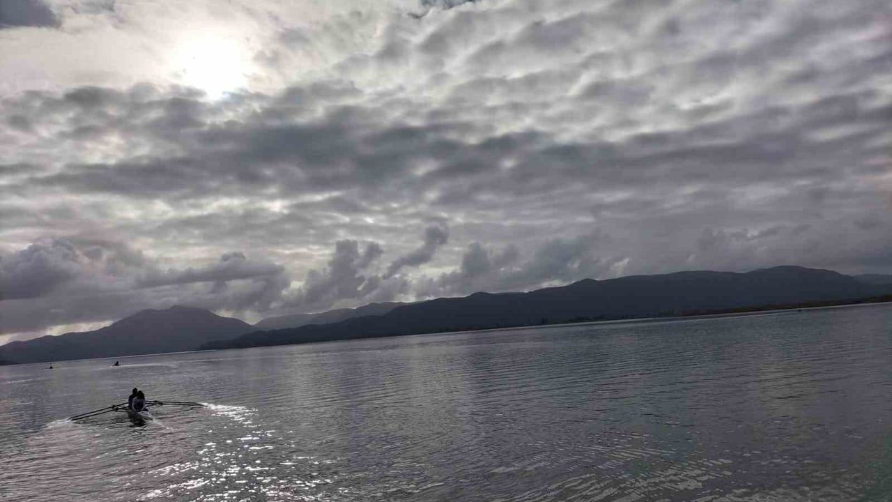 Köyceğiz'de Yarıyıl Tatilinde Kürek Okulu Eğitimleri Devam Ediyor