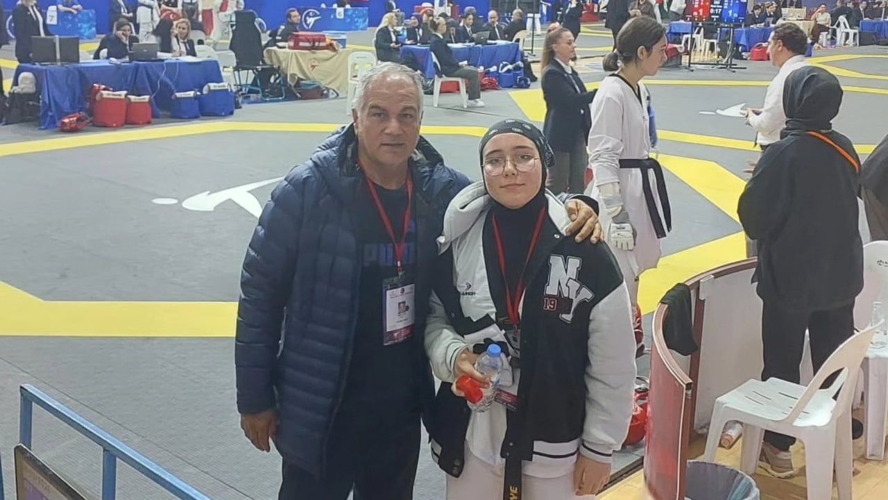 Köyceğizli Taekwondocu Azra Karakaş Türkiye Şampiyonasına Katılma Hakkı Kazandı