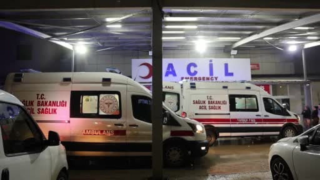 Kozan'da tekel bayisinde bıçaklı kavga: 1 ölü, 1 yaralı