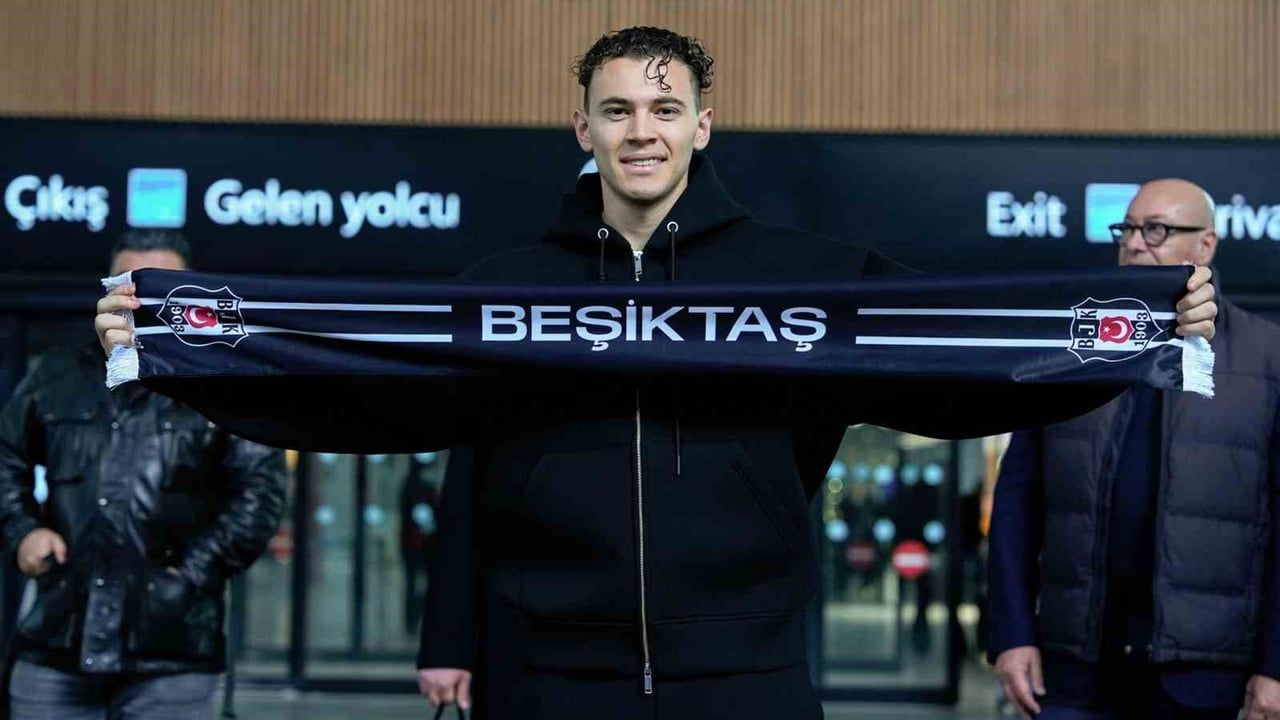 Kristjan Asllani Beşiktaş'ın 195. yabancı futbolcusu oldu