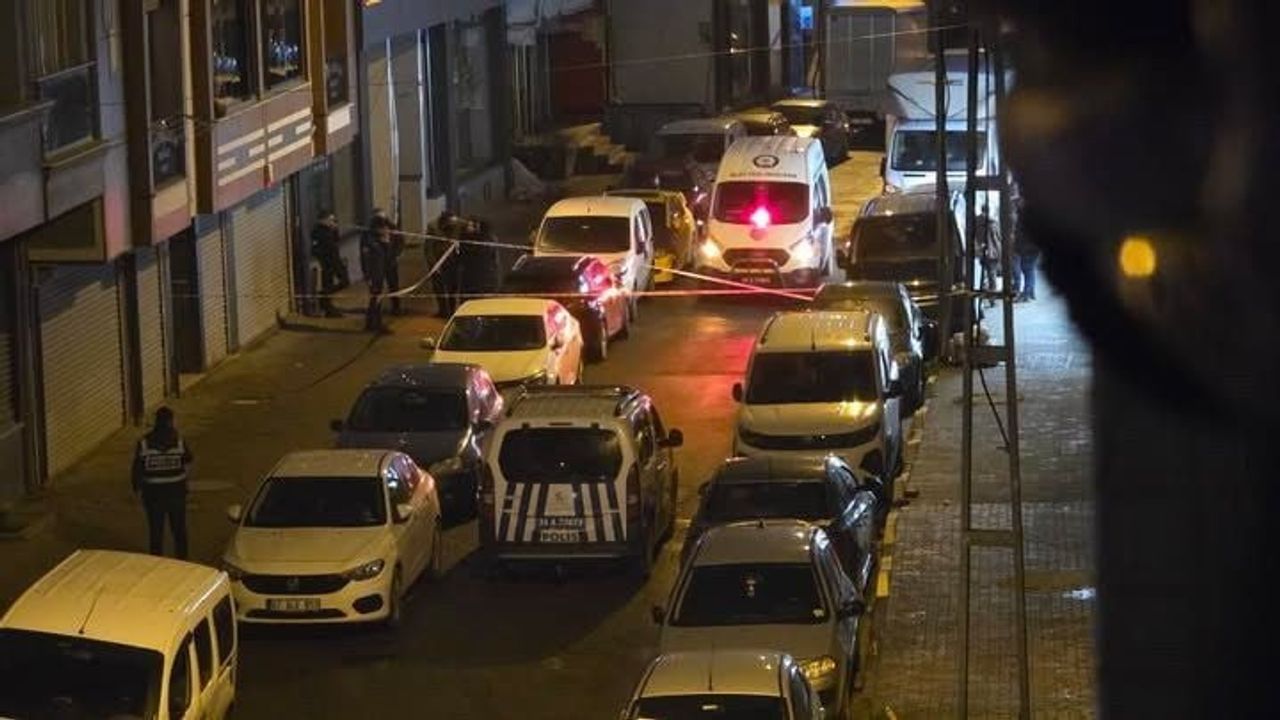 Küçükçekmece'de çatı katından düşen Adem Güder hayatını kaybetti