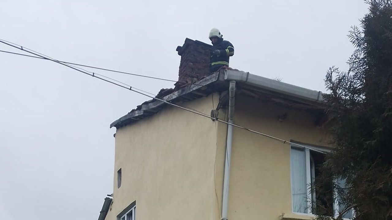 Kurtköy'de baca yangını itfaiye tarafından söndürüldü