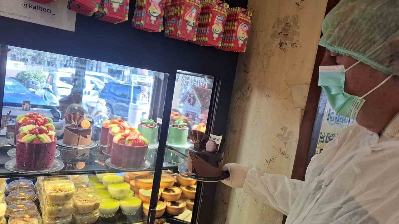 Kuşadası'nda yaş pastalara mikrobiyolojik inceleme