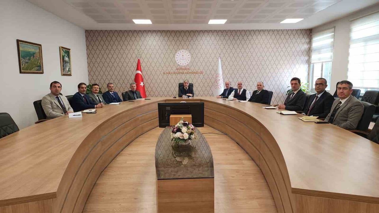 Kütahya’da 2025 eğitim değerlendirmesi ve 2026 planları