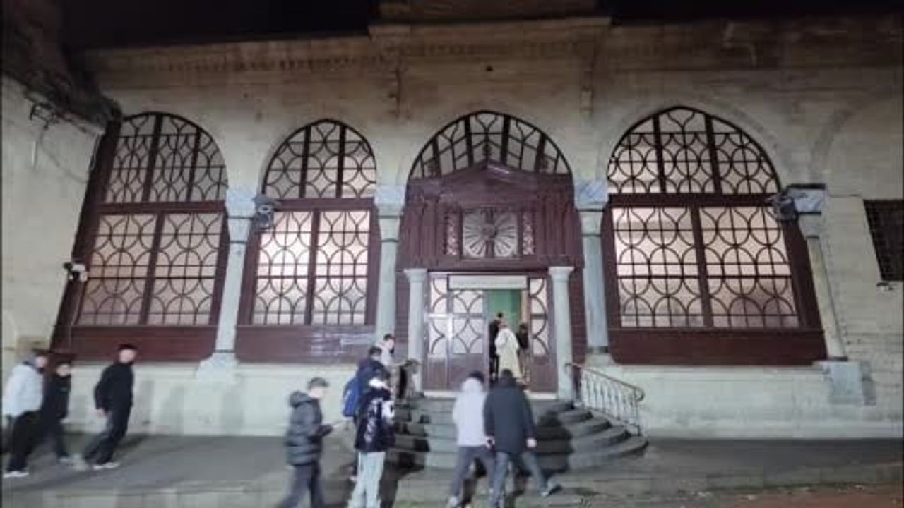 Kütahya'da Sarıkamış şehitleri sabah namazı ve yürüyüşle anıldı