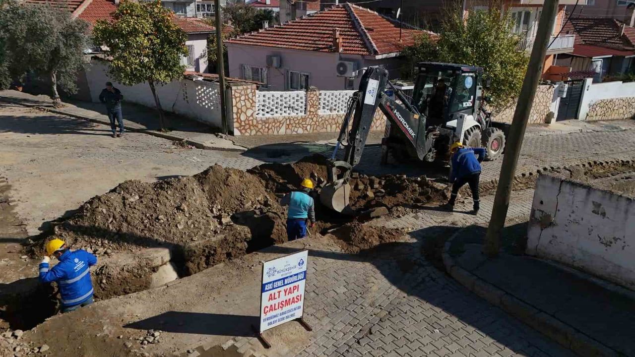Kuyucak'ta 2 bin 500 metre içme suyu hattı yenileniyor