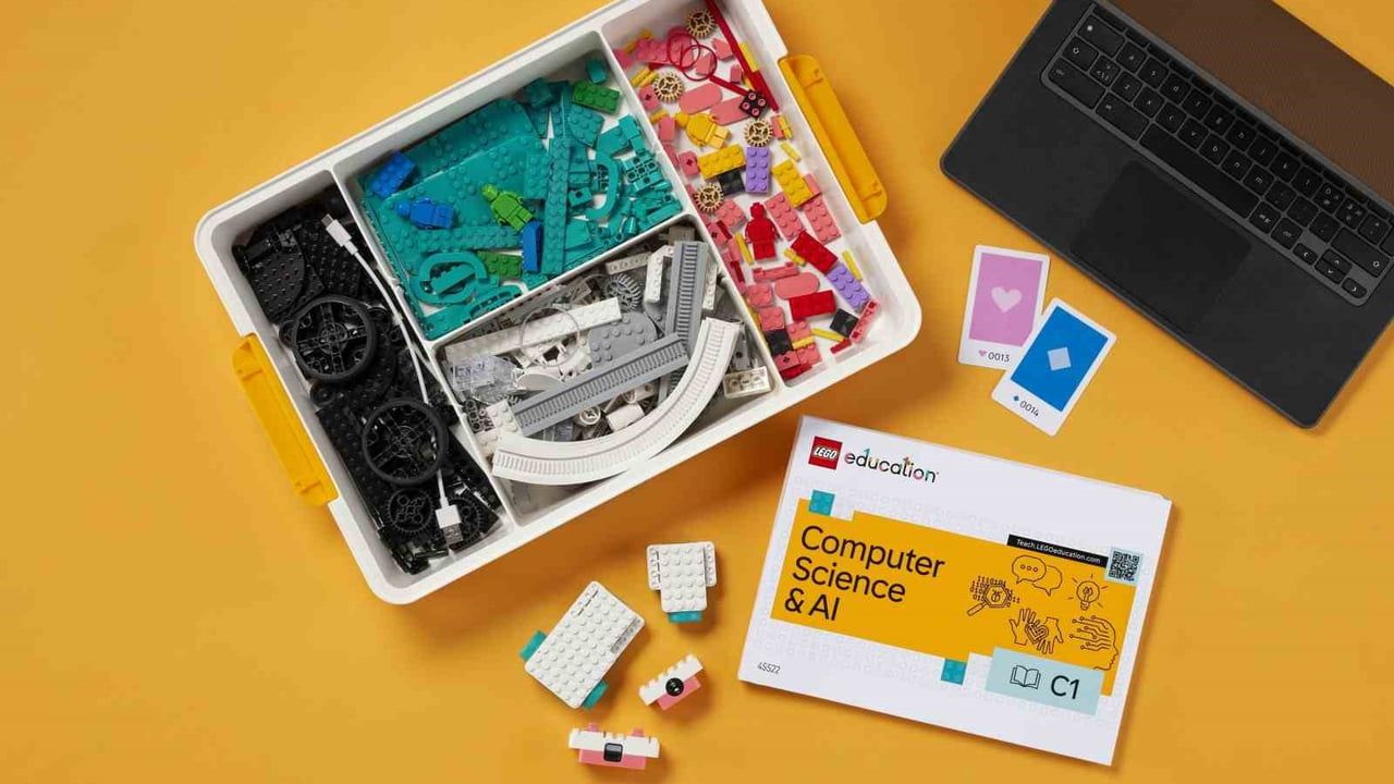 LEGO Education'dan anaokulundan 8. sınıfa bilgisayar bilimi ve yapay zeka eğitimi