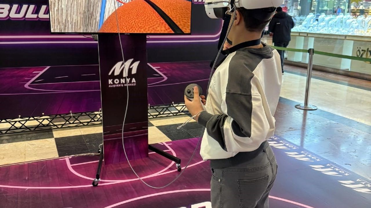 M1 Konya AVM’de VR Basketbol Etkinliği İlgi Topladı