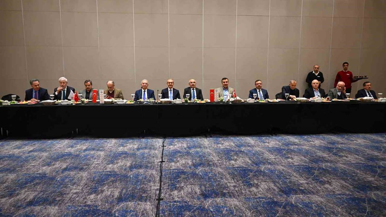 Malatya'da Kültür, Sanat ve Gençlik Odaklı Vizyon Toplantısı