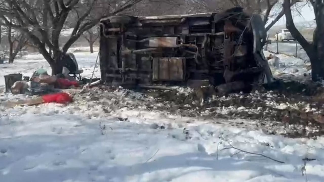 Malatya'da minibüs kayısı bahçesine uçtu: 1 yaralı