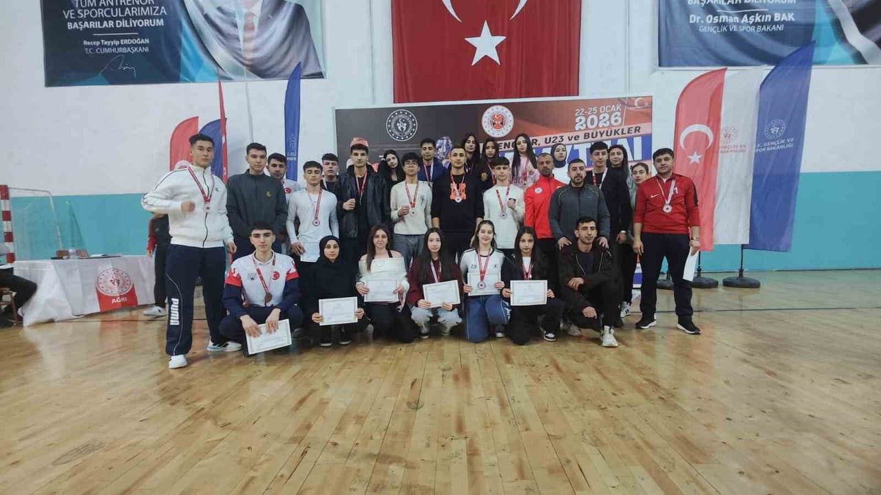 Malatya Muay Thai Takımı Doğu Anadolu Bölge Şampiyonası’ndan 25 Madalya ile Döndü