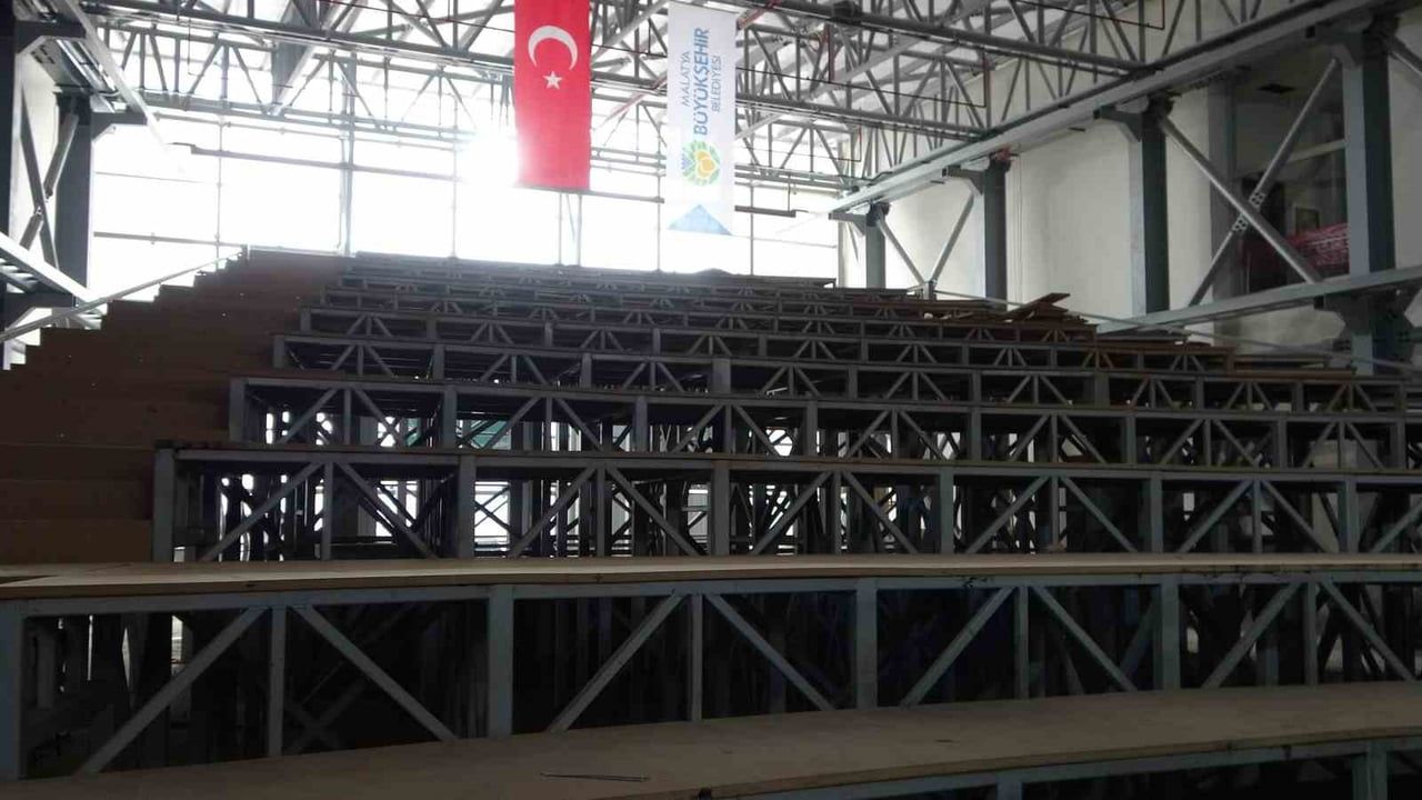 Malatya’nın en büyük kütüphanesi tamamlanma aşamasında