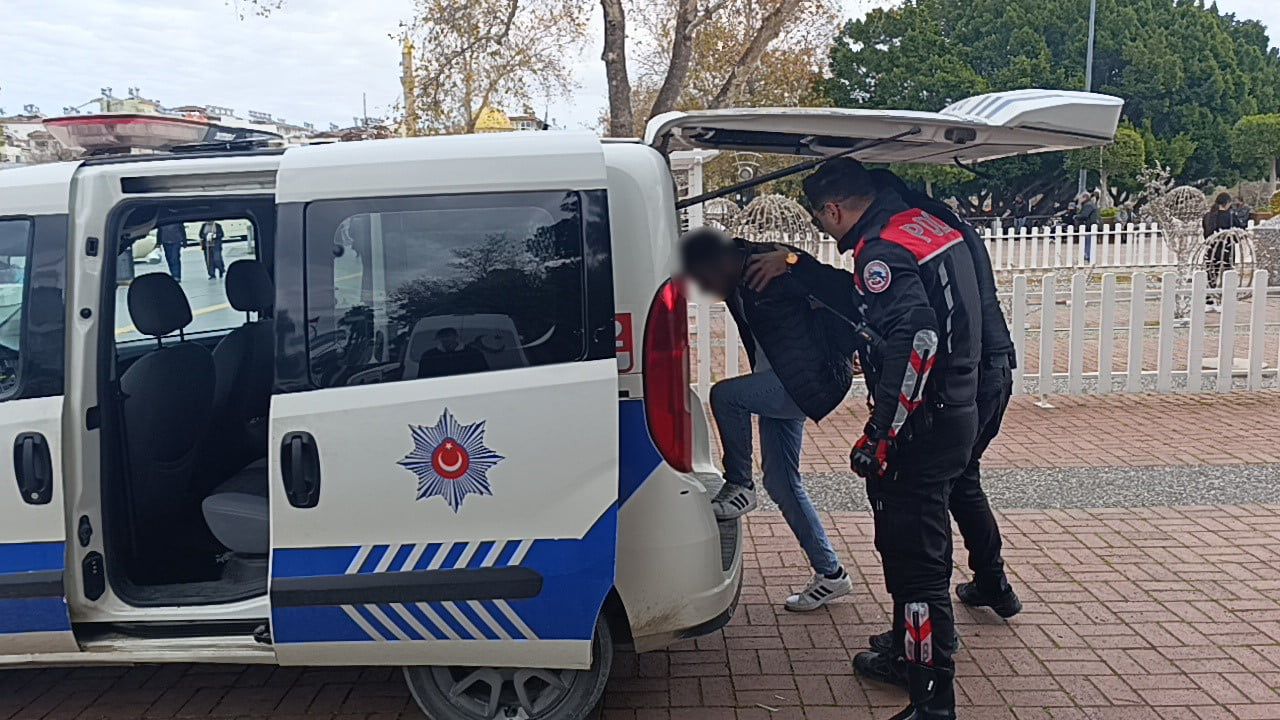 Manavgat’ta 'Gözcü' yüz tanıma sistemi firariyi araç sürerken yakaladı