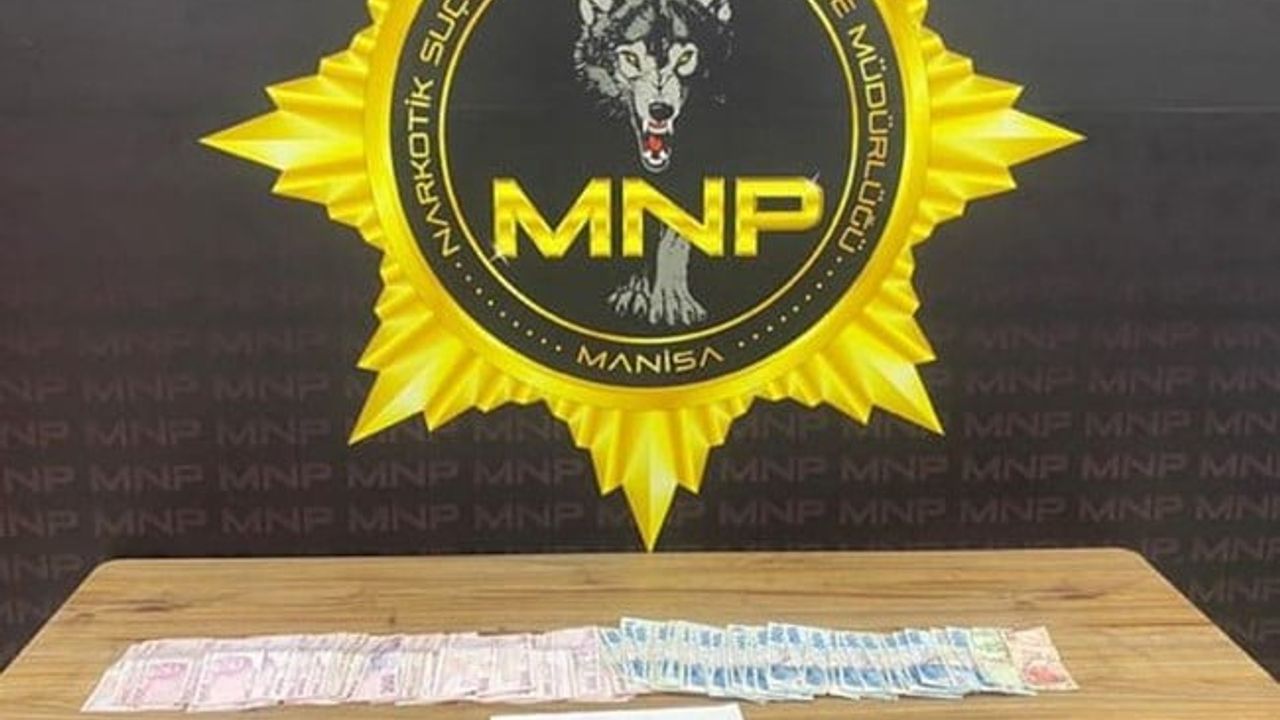 Manisa'da Araçta 9 bin 726 Sentetik Hap Ele Geçirildi