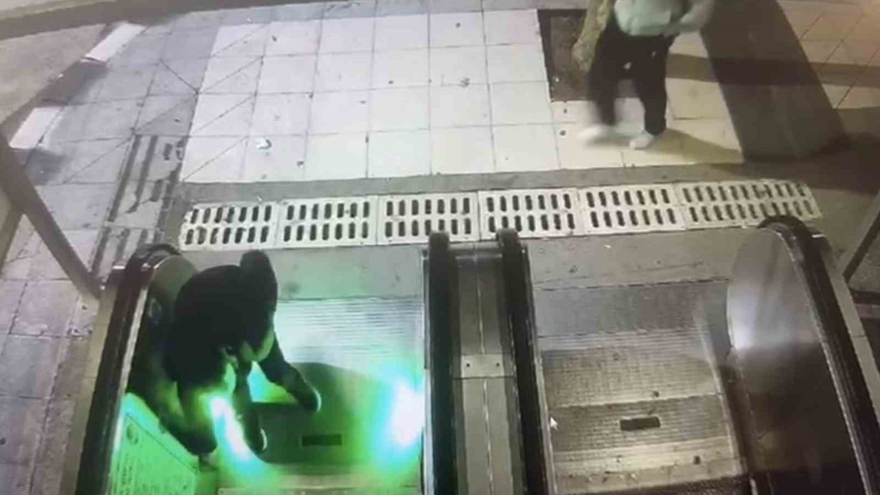 Manisa'da yürüyen merdivenlere kasıtlı zarar: Güvenlik kamerası görüntüleri ortaya koydu