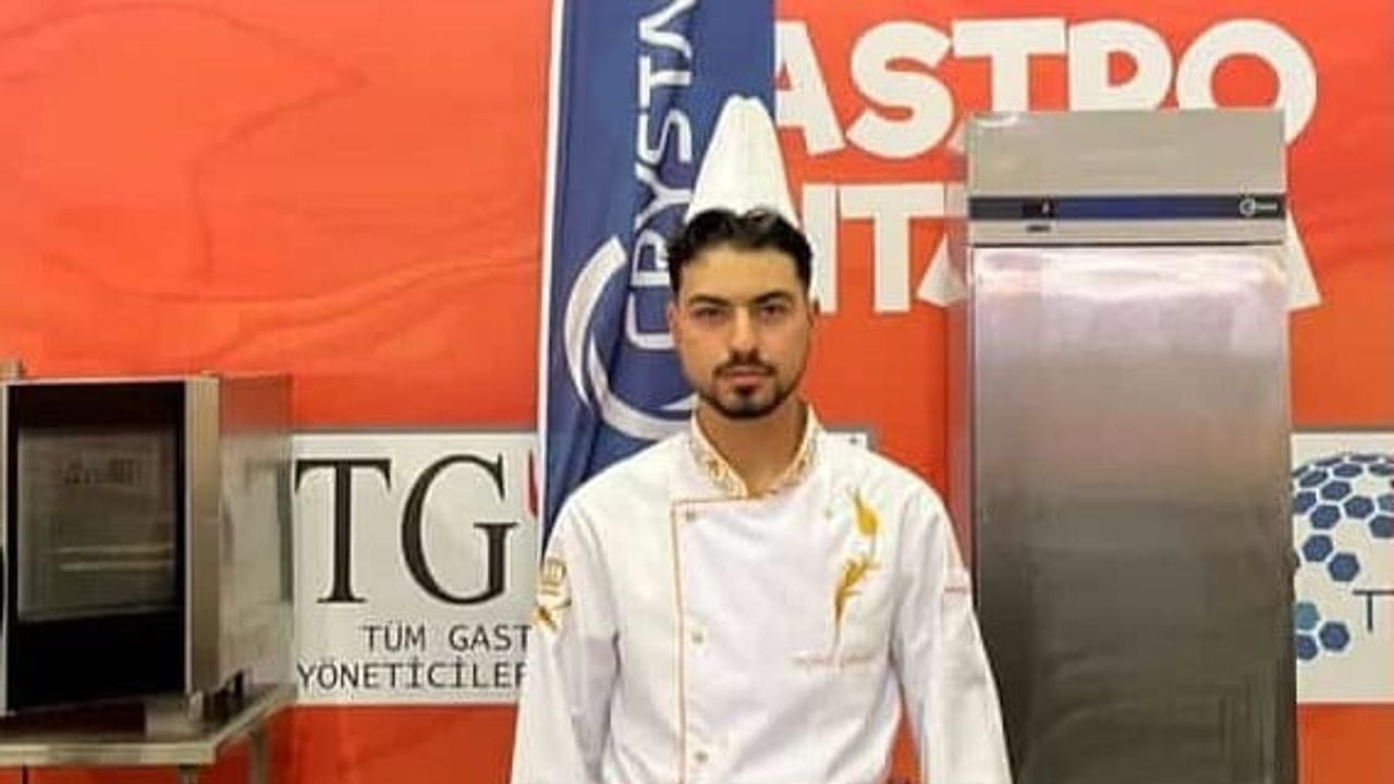 Manisalı Şef Murat Çakar Antalya'da Çifte Madalya Kazandı