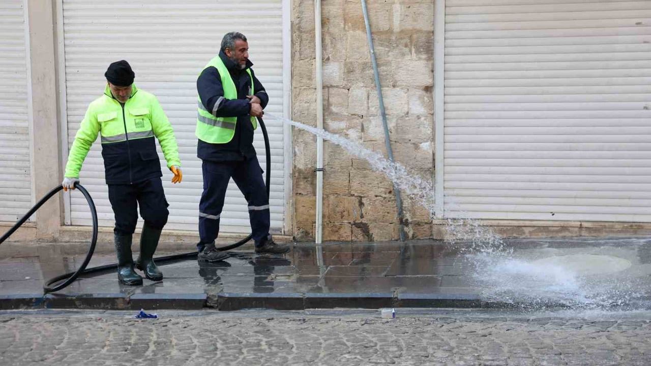 Mardin 1. Cadde’de Kar Sonrası Kapsamlı Temizlik ve Yenileme Çalışması